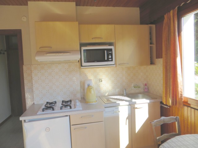 Les Gets, cuisine-appartement campanule, 4 personnes, le corzolet